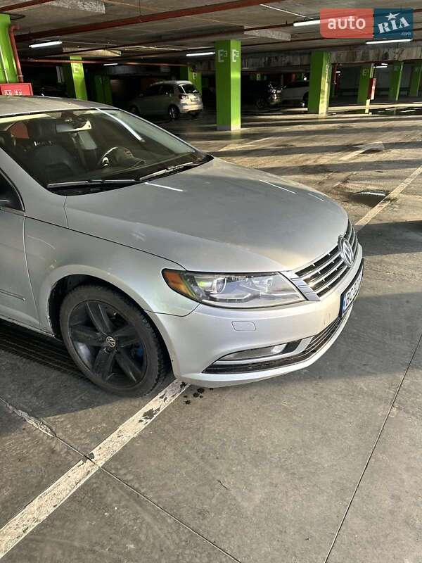 Купе Volkswagen CC / Passat CC 2012 в Львове
