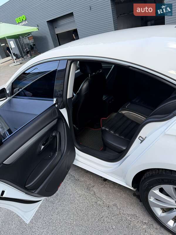 Купе Volkswagen CC / Passat CC 2011 в Славутиче