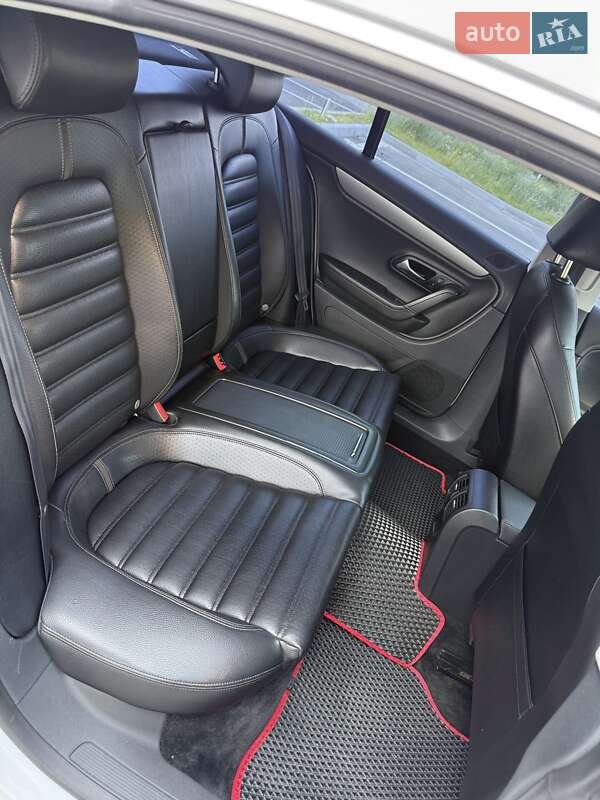 Купе Volkswagen CC / Passat CC 2011 в Славутиче