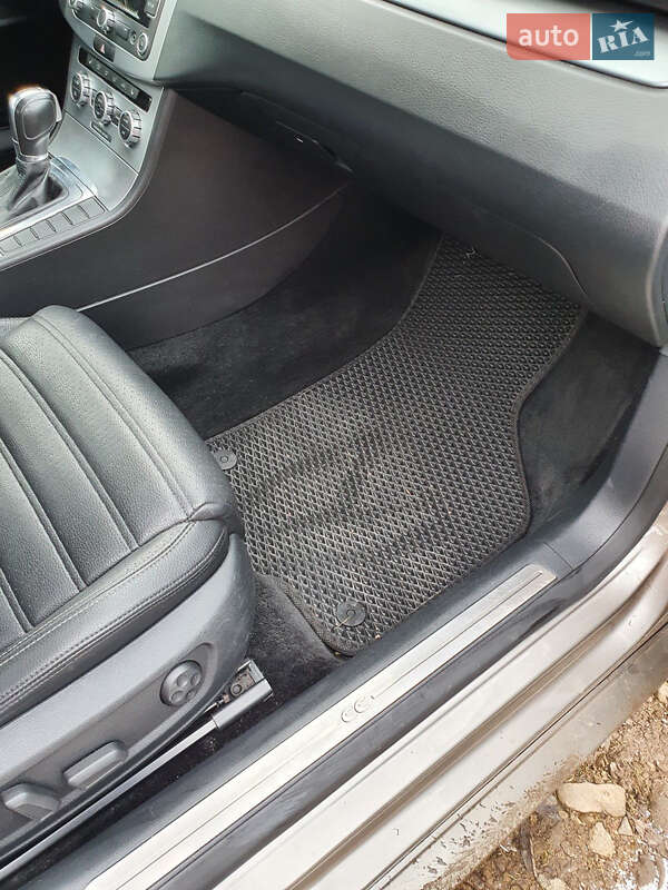 Купе Volkswagen CC / Passat CC 2012 в Богородчанах