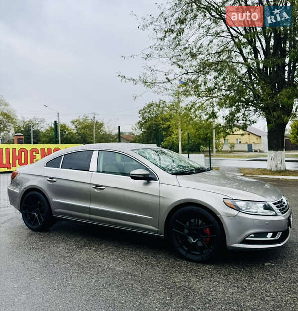 Купе Volkswagen CC / Passat CC 2012 в Ізмаїлі