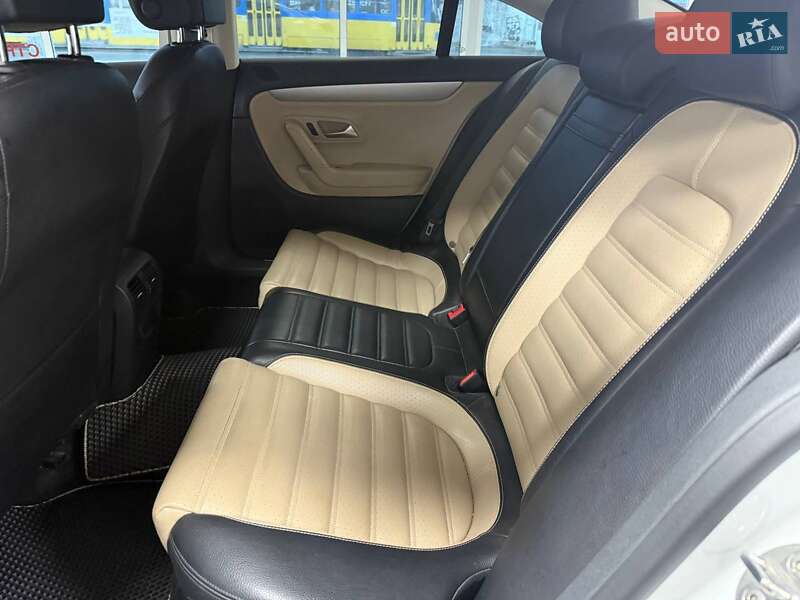 Купе Volkswagen CC / Passat CC 2015 в Киеве фото 30 Купе Volkswagen CC / Passat CC 2015 в Киеве