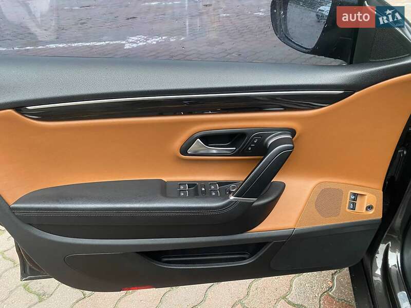Купе Volkswagen CC / Passat CC 2016 в Киеве фото 9 Купе Volkswagen CC / Passat CC 2016 в Киеве