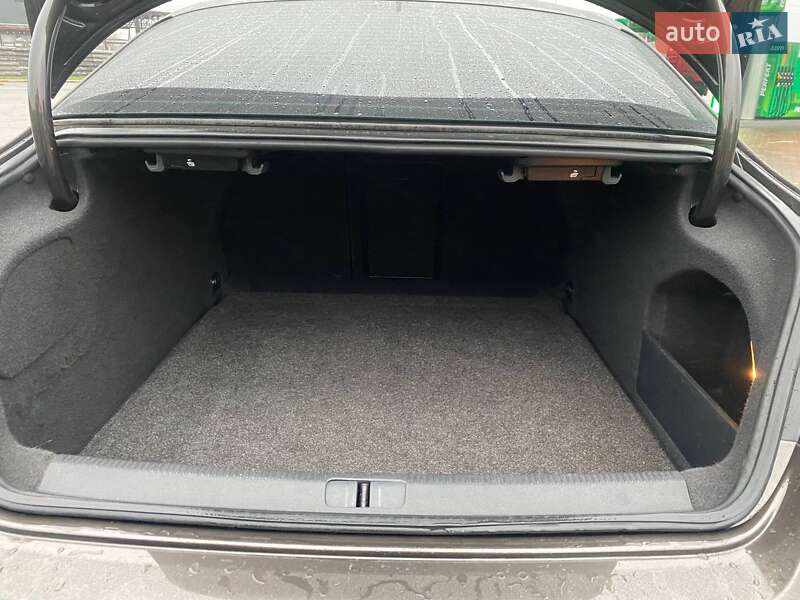 Купе Volkswagen CC / Passat CC 2016 в Киеве фото 14 Купе Volkswagen CC / Passat CC 2016 в Киеве