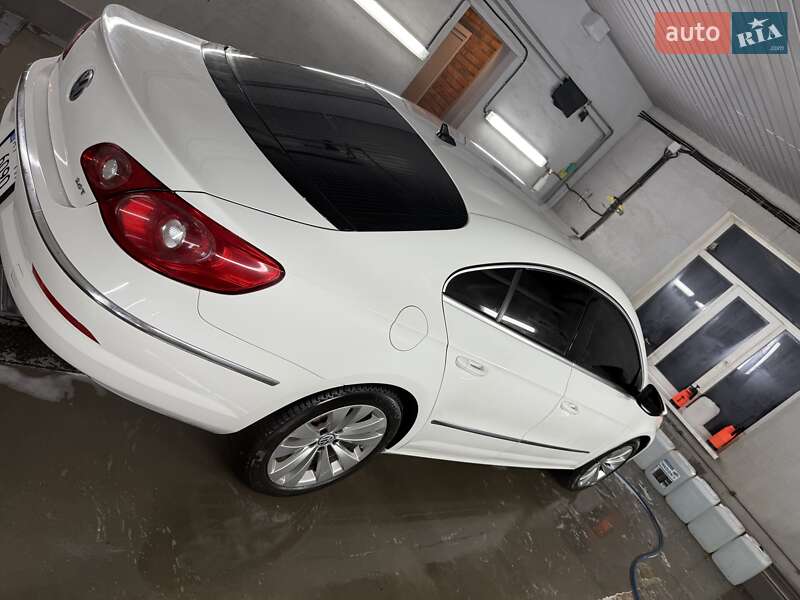 Купе Volkswagen CC / Passat CC 2011 в Славутиче