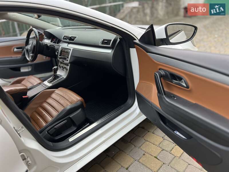 Купе Volkswagen CC / Passat CC 2012 в Хмельницком