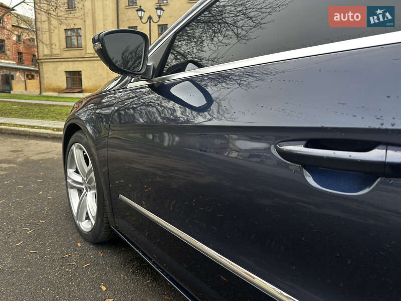 Купе Volkswagen CC / Passat CC 2012 в Николаеве