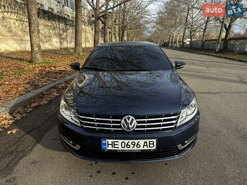 Купе Volkswagen CC / Passat CC 2012 в Николаеве