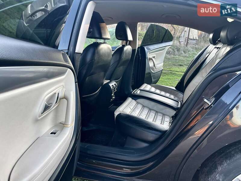 Купе Volkswagen CC / Passat CC 2009 в Болграде