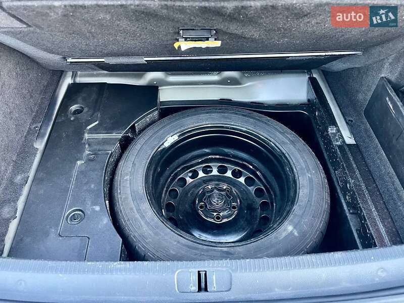 Купе Volkswagen CC / Passat CC 2009 в Болграде