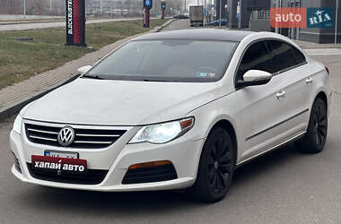 Купе Volkswagen CC / Passat CC 2011 в Києві