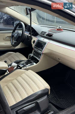 Купе Volkswagen CC / Passat CC 2010 в Ужгороде