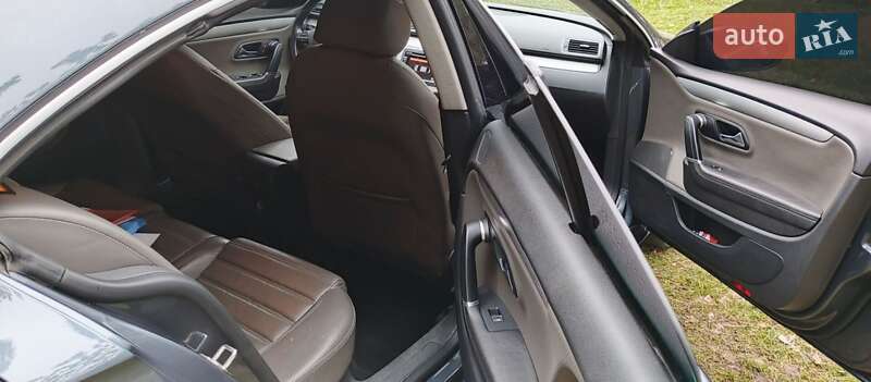 Купе Volkswagen CC / Passat CC 2011 в Дніпрі