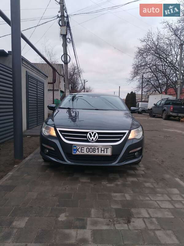 Купе Volkswagen CC / Passat CC 2011 в Дніпрі