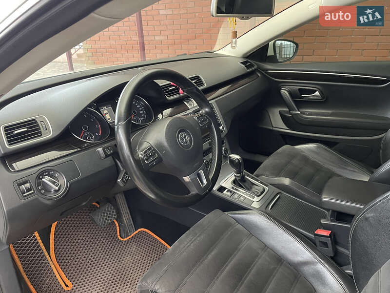 Купе Volkswagen CC / Passat CC 2012 в Дніпрі