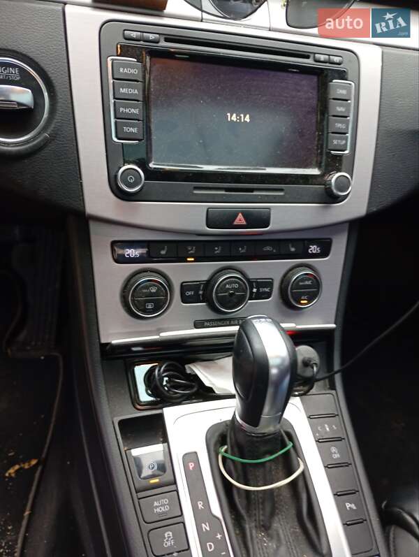 Купе Volkswagen CC / Passat CC 2015 в Києві