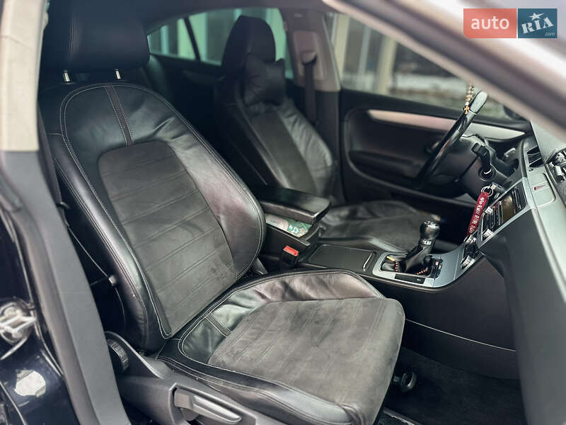 Седан Volkswagen CC / Passat CC 2009 в Луцьку