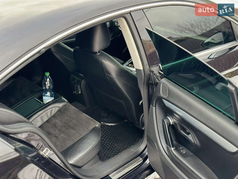 Седан Volkswagen CC / Passat CC 2009 в Луцьку