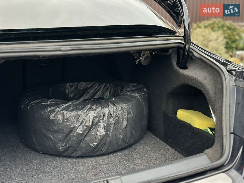 Седан Volkswagen CC / Passat CC 2009 в Луцьку