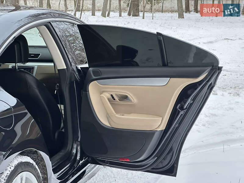 Купе Volkswagen CC / Passat CC 2013 в Чернігові