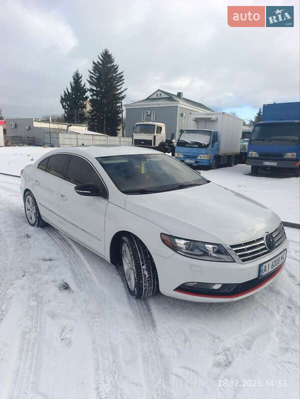 Купе Volkswagen CC / Passat CC 2016 в Киеве