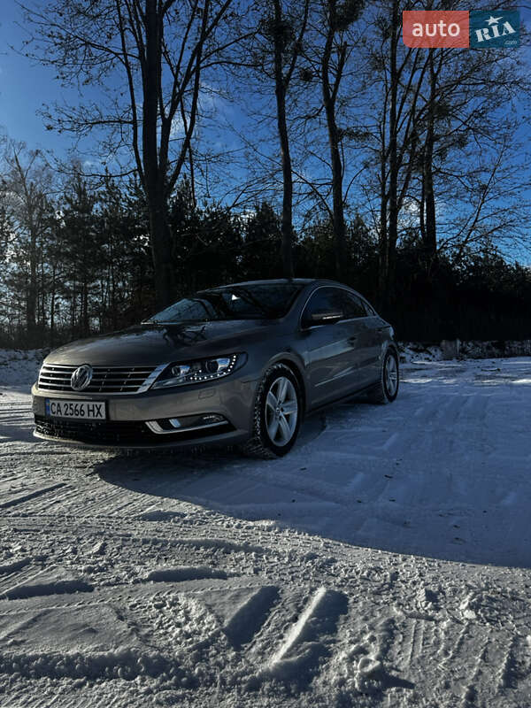 Купе Volkswagen CC / Passat CC 2012 в Вишгороді фото Купе Volkswagen CC / Passat CC 2012 в Вишгороді