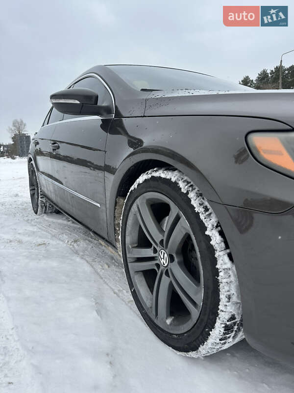 Купе Volkswagen CC / Passat CC 2012 в Чернигове