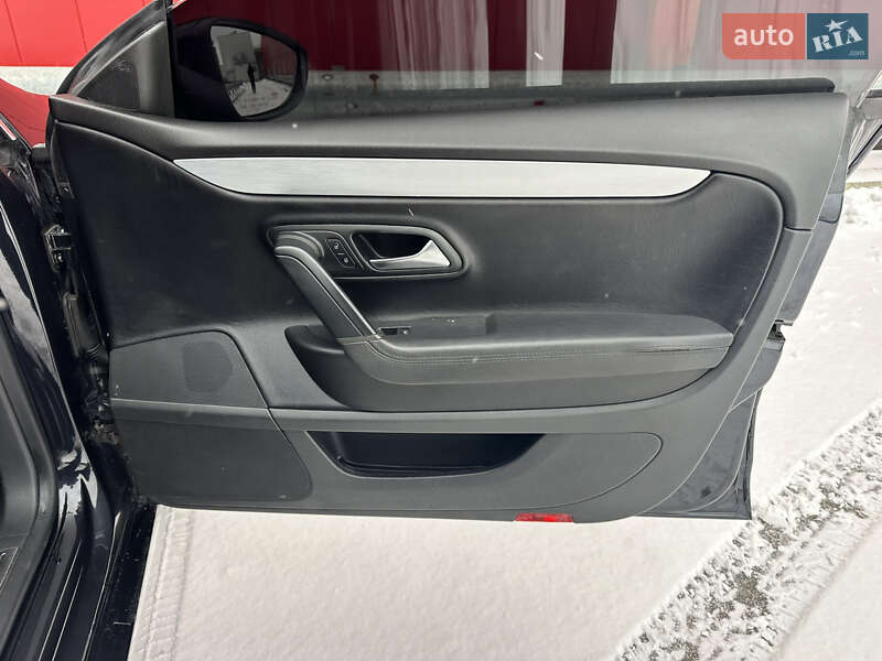 Купе Volkswagen CC / Passat CC 2012 в Києві фото 23 Купе Volkswagen CC / Passat CC 2012 в Києві