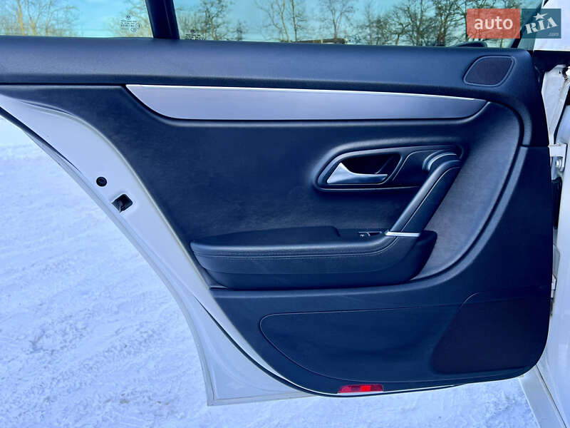 Купе Volkswagen CC / Passat CC 2012 в Тернополі