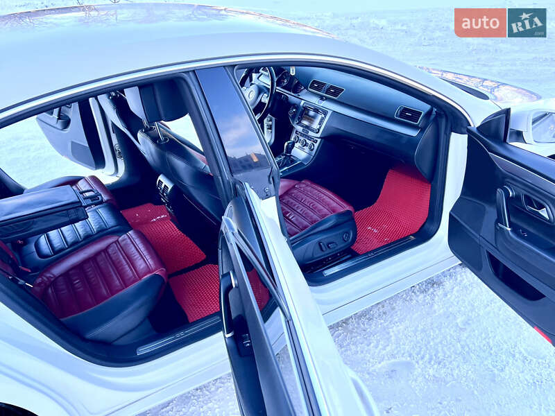 Купе Volkswagen CC / Passat CC 2012 в Тернополі