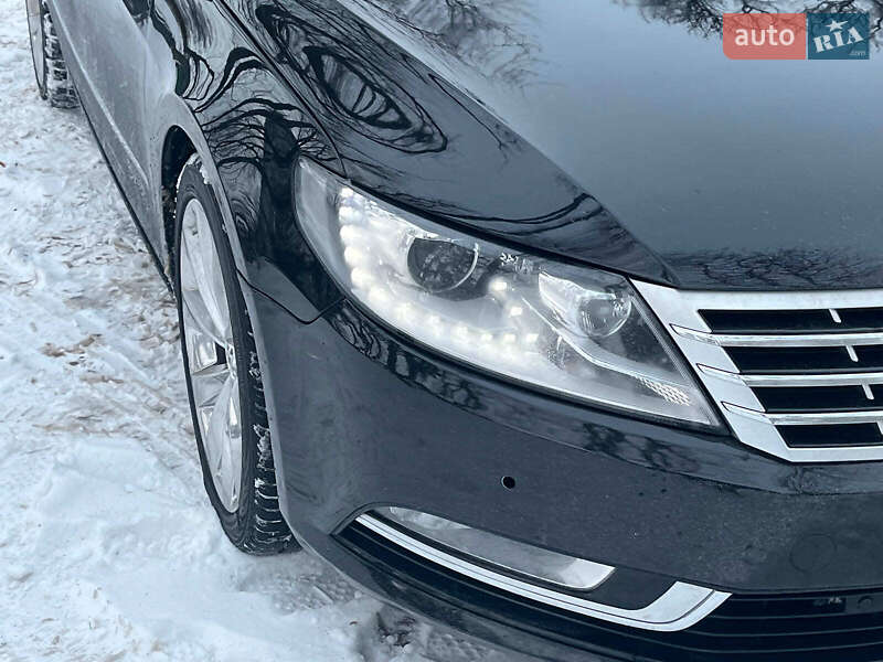 Купе Volkswagen CC / Passat CC 2012 в Києві