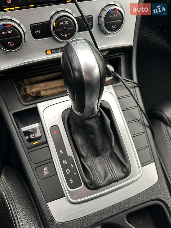 Купе Volkswagen CC / Passat CC 2015 в Львове