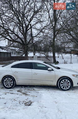 Купе Volkswagen CC / Passat CC 2011 в Черновцах