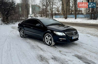Купе Volkswagen CC / Passat CC 2010 в Киеве
