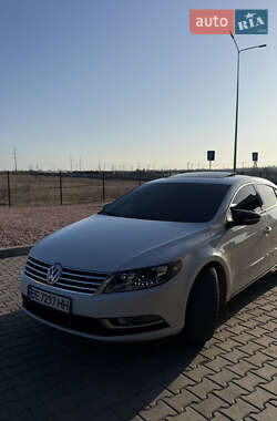 Купе Volkswagen CC / Passat CC 2012 в Николаеве