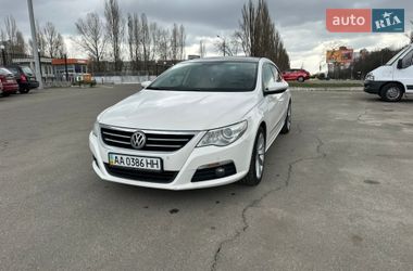 Купе Volkswagen CC / Passat CC 2010 в Києві