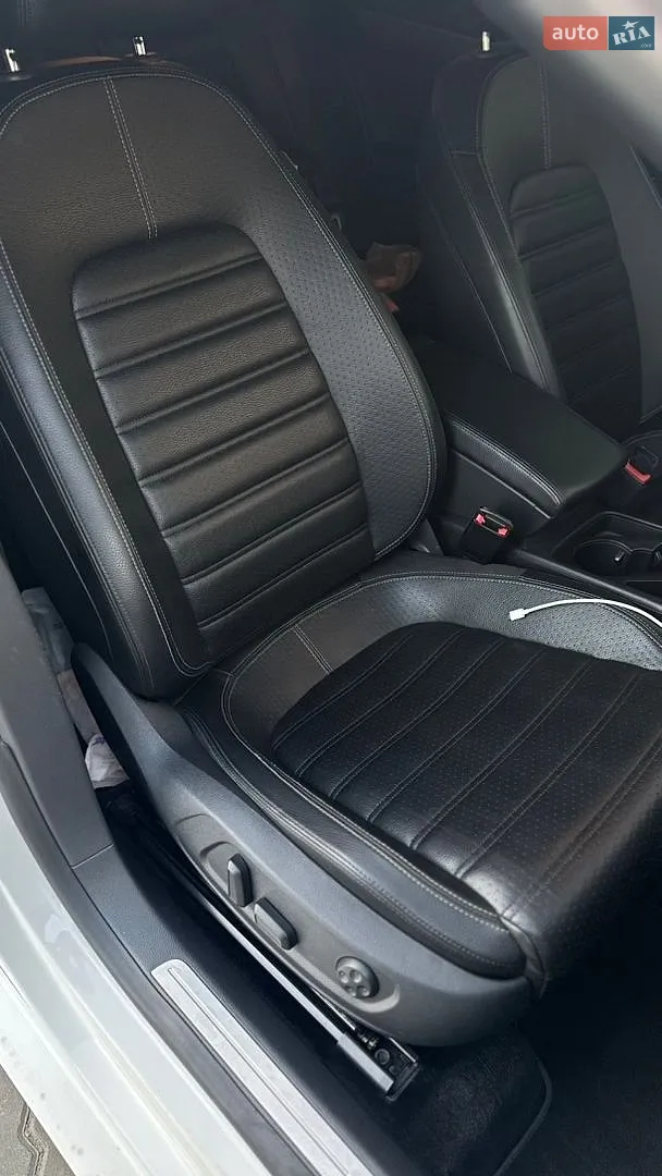 2012 Volkswagen Passat CC - мініатюра 16