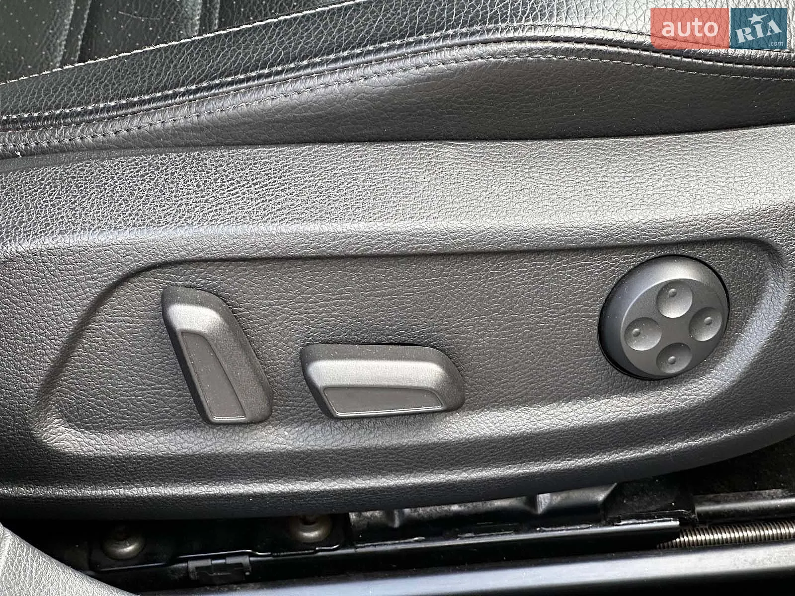 2013 Volkswagen Passat CC - мініатюра 30
