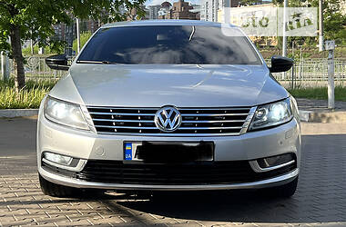 Купе Volkswagen CC 2012 в Києві