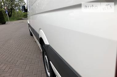 Вантажопасажирський фургон Volkswagen Crafter 2014 в 