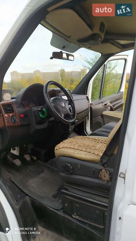 Микроавтобус Volkswagen Crafter 2010 в Кривом Роге