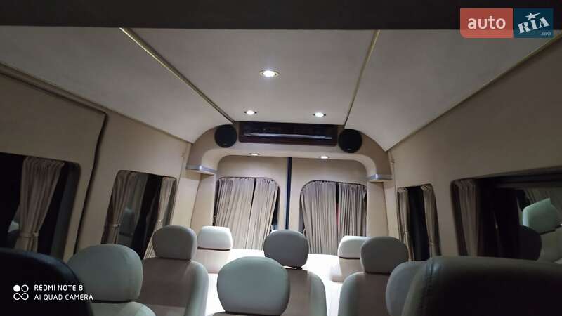 Микроавтобус Volkswagen Crafter 2010 в Кривом Роге