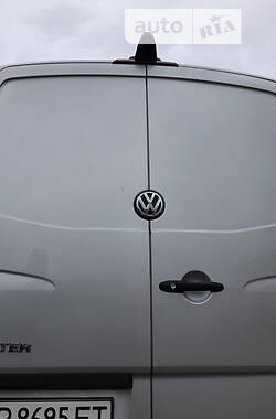 Грузовой фургон Volkswagen Crafter 2015 в 