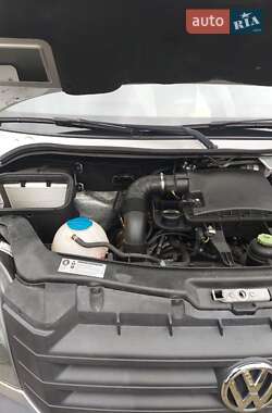 Туристический / Междугородний автобус Volkswagen Crafter 2015 в 