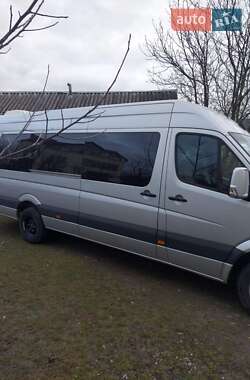 Туристический / Междугородний автобус Volkswagen Crafter 2015 в 