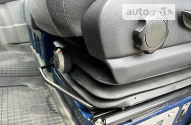 Туристический / Междугородний автобус Volkswagen Crafter 2015 в 