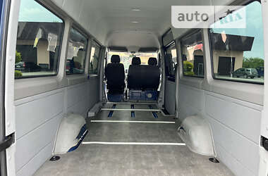 Туристический / Междугородний автобус Volkswagen Crafter 2015 в 
