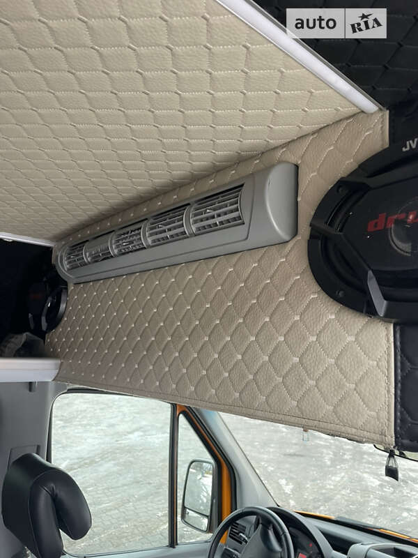 Микроавтобус Volkswagen Crafter 2010 в Березному фото 27 Микроавтобус Volkswagen Crafter 2010 в Березному