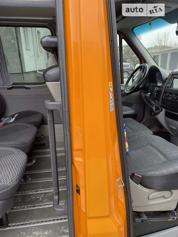 Микроавтобус Volkswagen Crafter 2010 в Березному фото 32 Микроавтобус Volkswagen Crafter 2010 в Березному