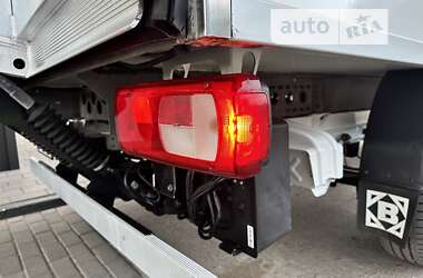 Вантажний фургон Volkswagen Crafter 2020 в Радивиліві